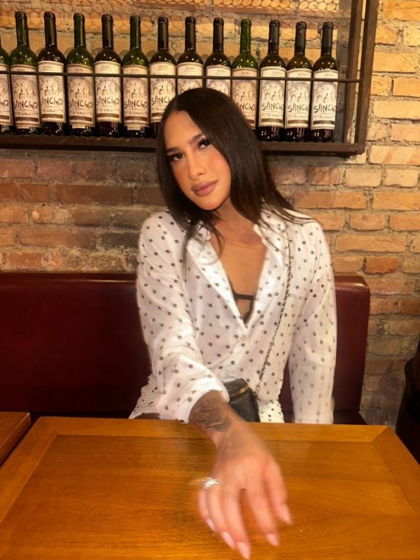 Júlia Modelo 44