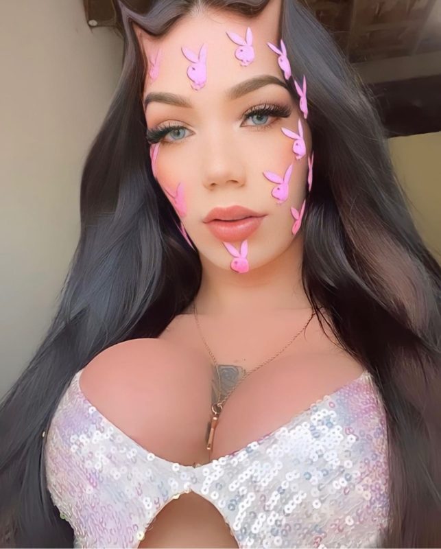 Nicolle Raysa 81