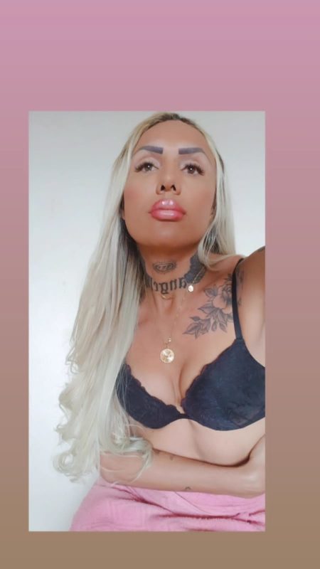 Adrielly Santos 5
