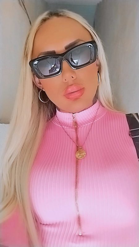 Adrielly Santos 3