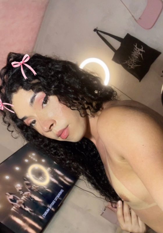 Maya Leão 8