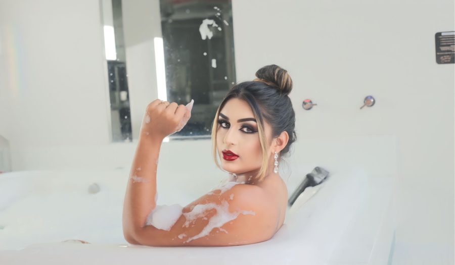 Anny Kaliffa 16