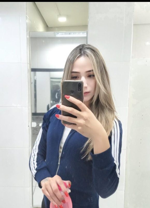 Hellen Andruscko 24