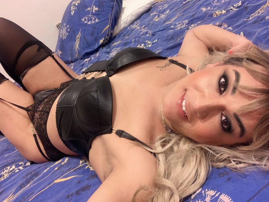 Amanda Gulosinha 7