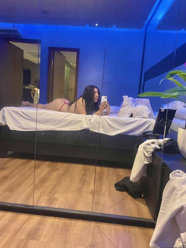 Maya Leão 8