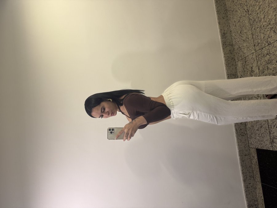 Evelyn Boneca 18