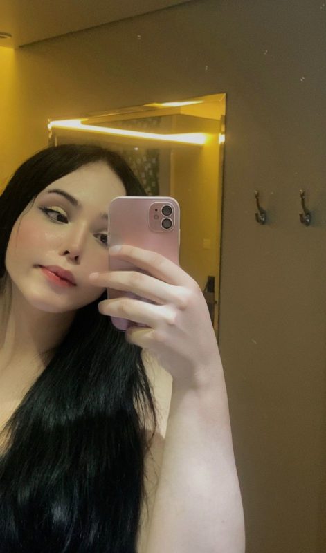 Katherine Meghan 25