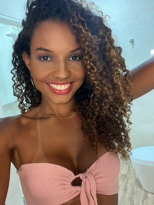 Valentina Soares 25