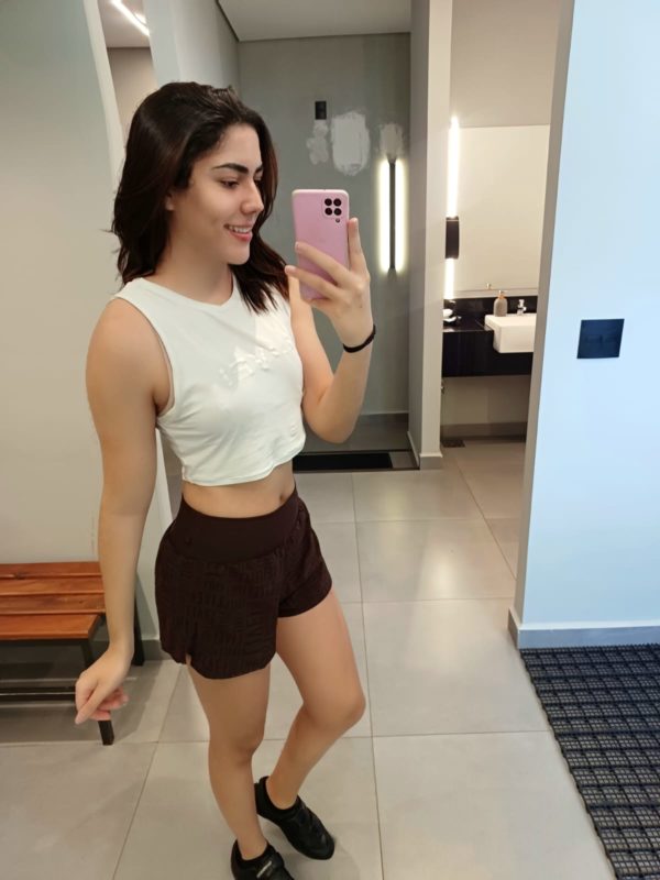 Larissa Morais 3