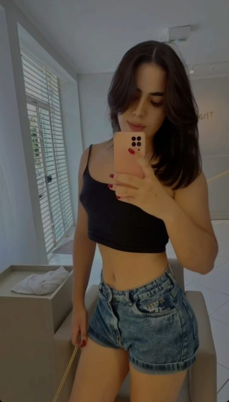 Julia Ninfeta 4