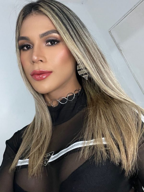 Sabrina Menezes 3