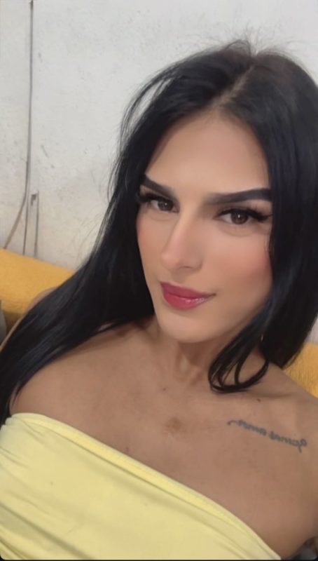 Lara M 8