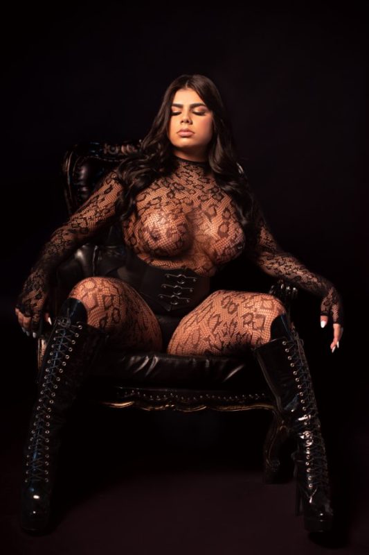 Nicole Barros 9