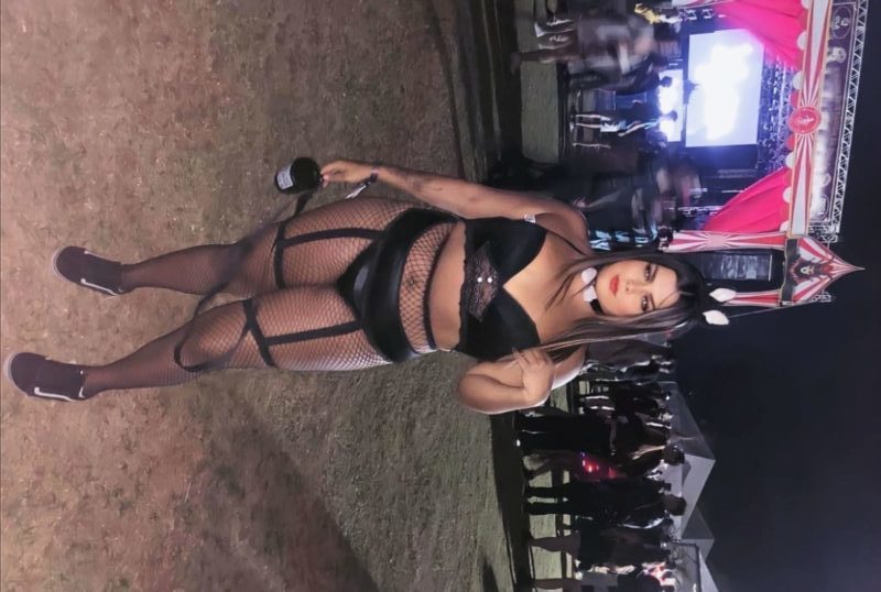 Nicole Barros 11
