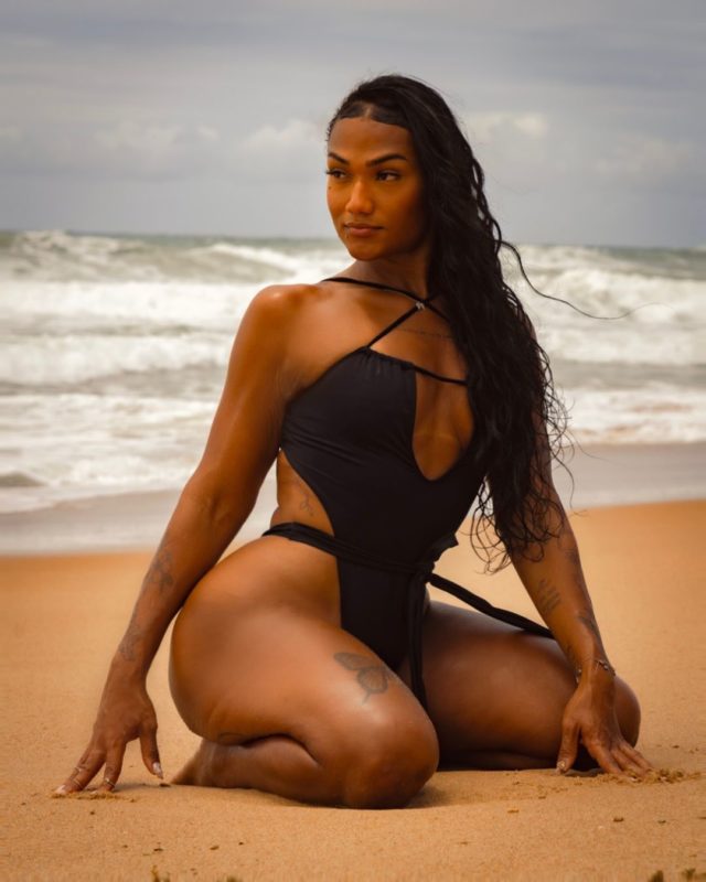 Gabriele Gomes 16