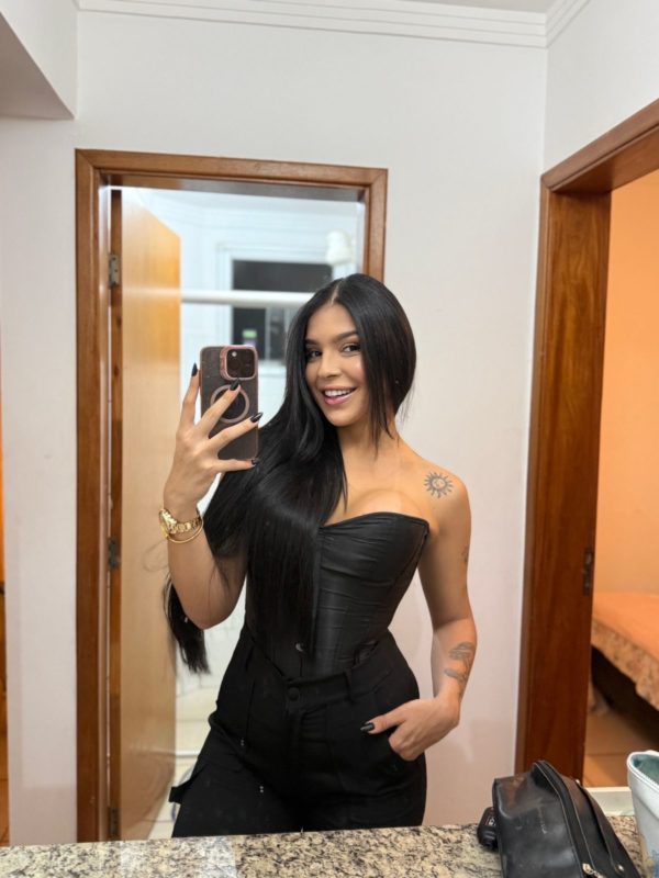 Bruna Peixotu 18