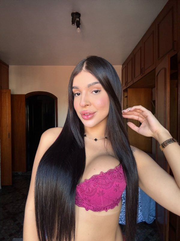 Bruna Peixotu 12