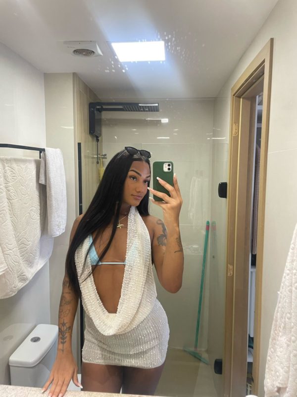 Jade Gomes 29