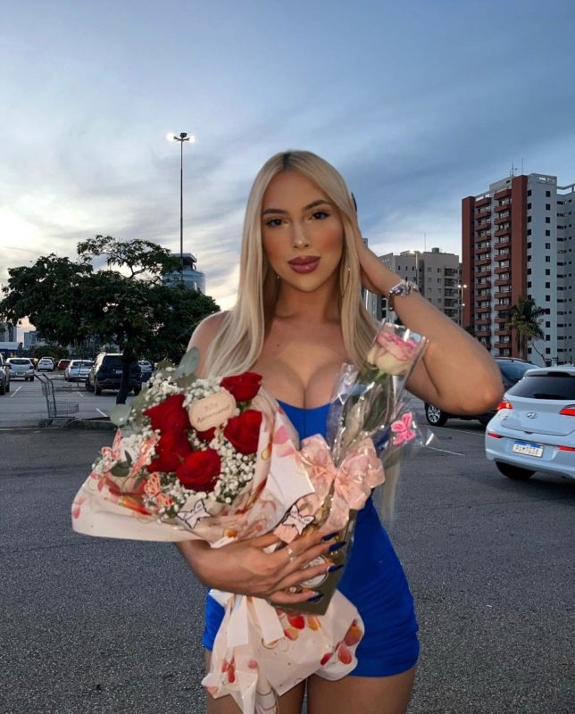 Victoria Luz 21
