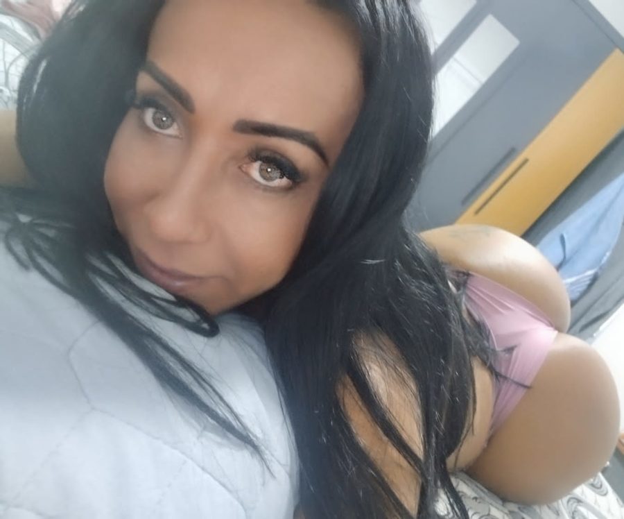 Adriélly Bumbum Gg 11