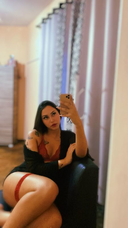 Bruna Lins 18