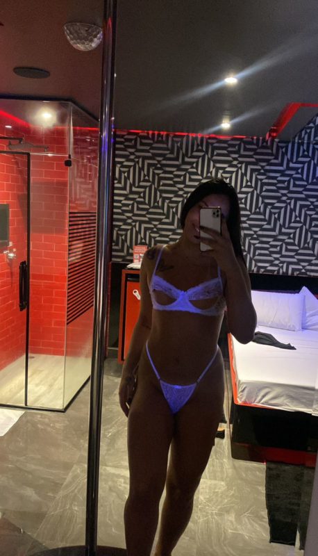 Bruna Lins 26
