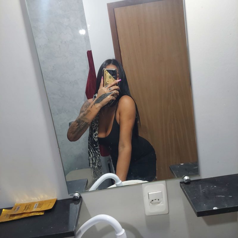 Renata Carrie 11