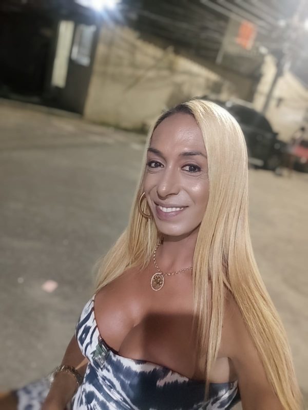 Fabiola Oliveira 15