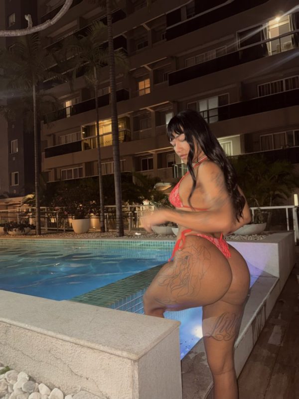Jade Gomes 13