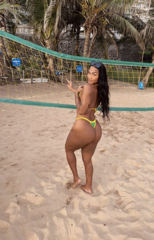Jade Gomes 61
