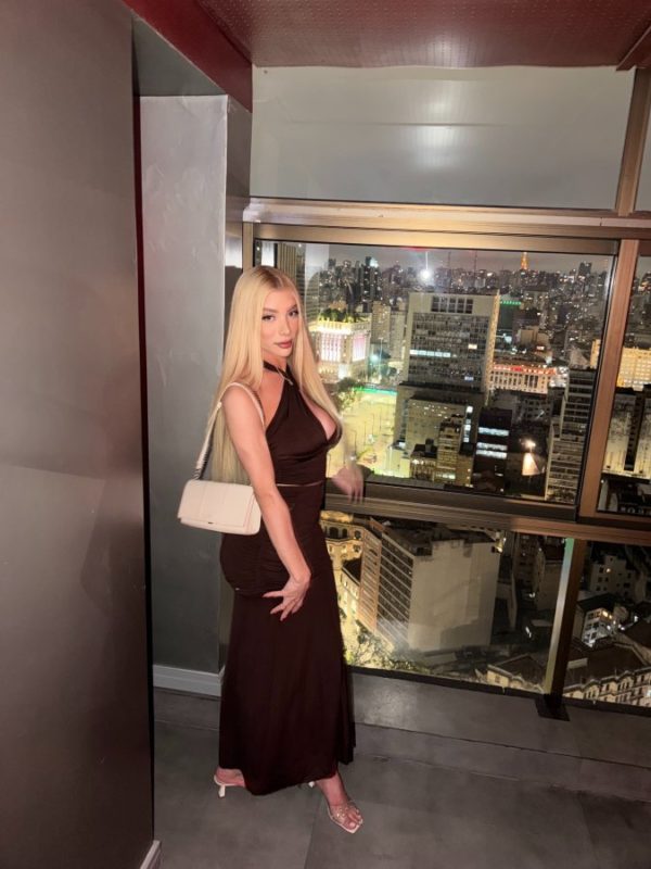 Larissa Beatriz 20