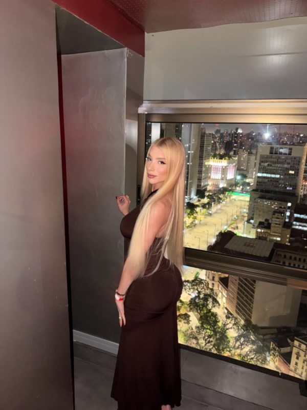 Larissa Beatriz 21
