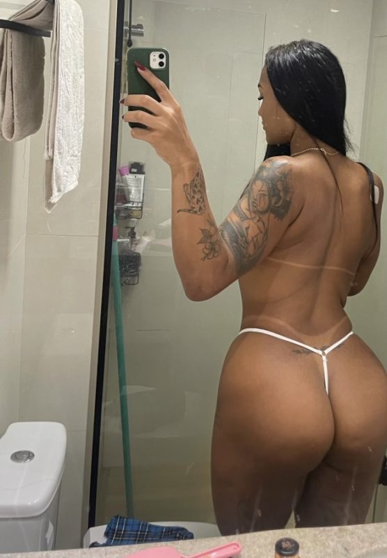 Jade Gomes 21