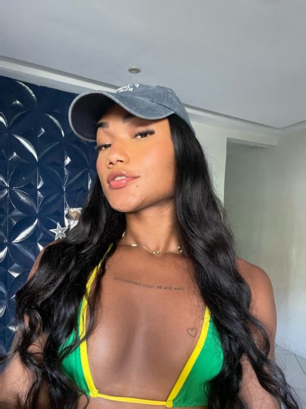 Jade Gomes 59
