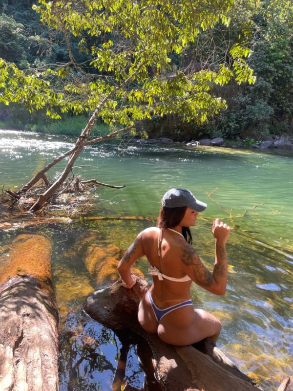 Jade Gomes 45