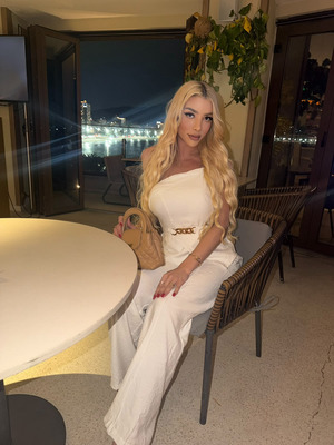 Larissa Beatriz 59