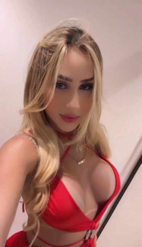 Júlia Oliveira 27