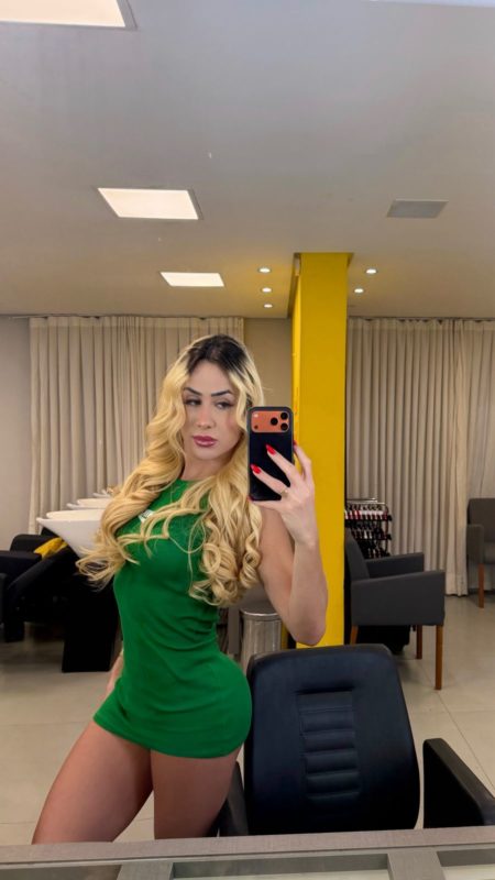Júlia Oliveira 26