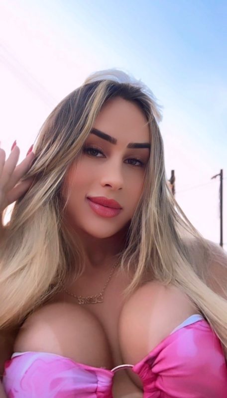 Júlia Oliveira 35