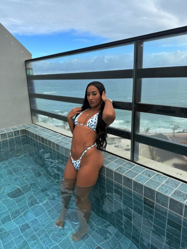 Alessandra Beatriz 1