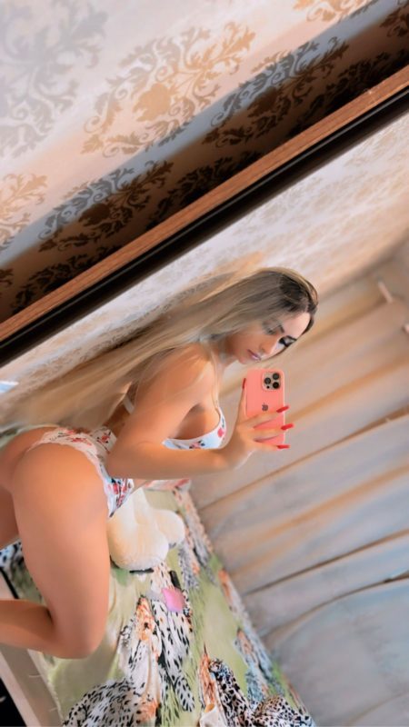 Júlia Oliveira 64