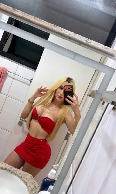 Júlia Oliveira 57