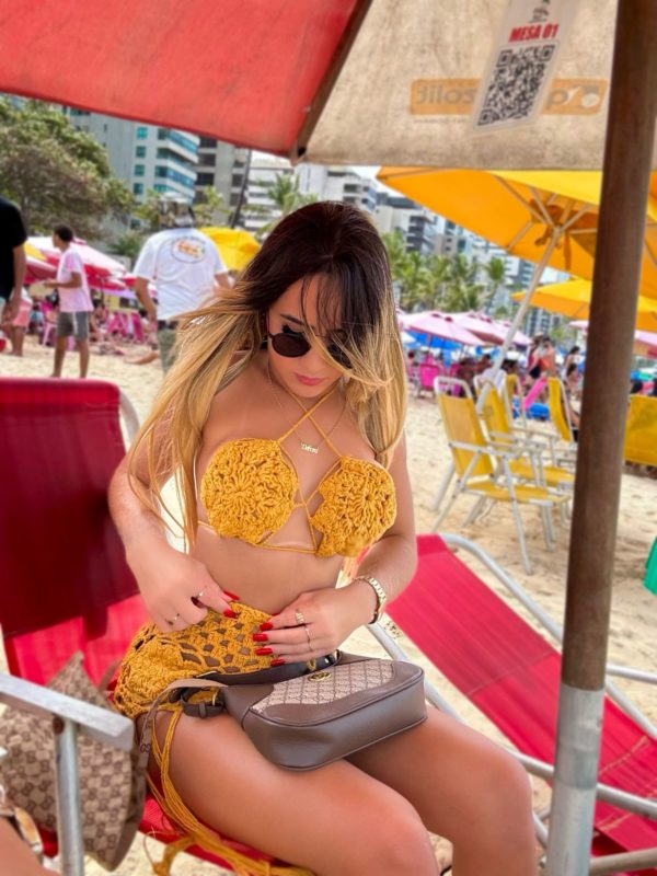 Júlia Oliveira 52