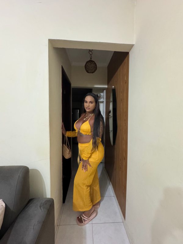 Melanine Alves 23