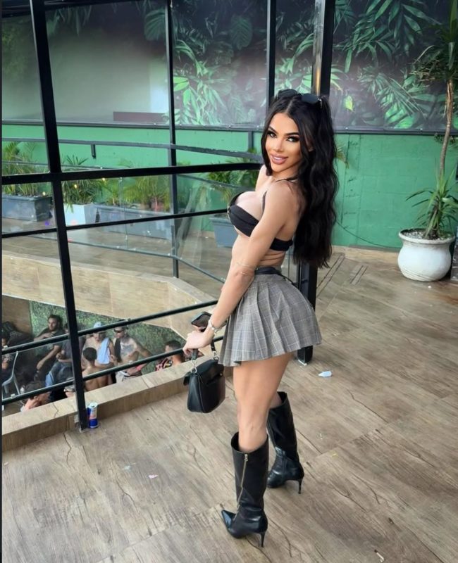Agatha Piietra 34