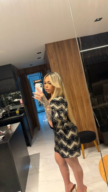 Rebecca Santos 2
