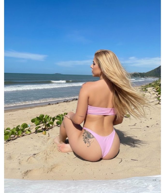 Rafaela Laurent 37