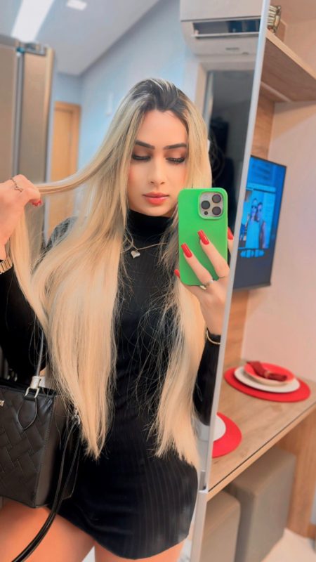 Júlia Oliveira 72