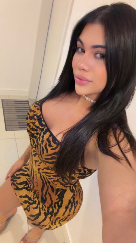 Sophia Ávilla 24