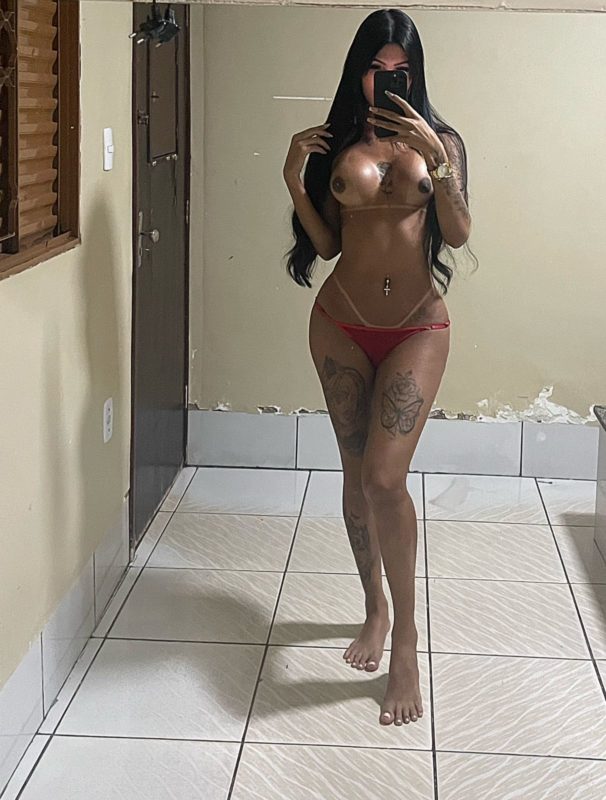 Larissa Emanuelly 6